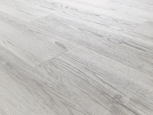 Klick Vinyl | ALASKAN OAK | Antiscratch Layer | mit mineralischem Kern