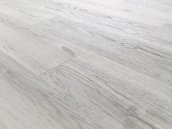 Klick Vinyl | ALASKAN OAK | Antiscratch Layer | mit mineralischem Kern